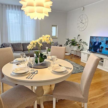 City Center Bright Home Tallin Exterior foto