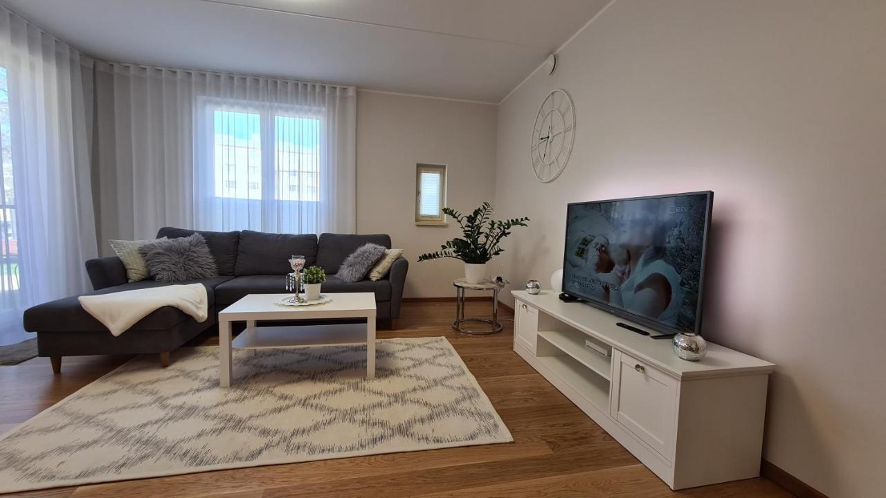 City Center Bright Home Tallin Exterior foto